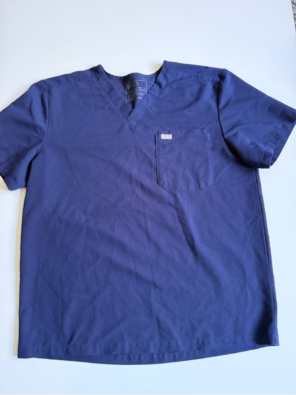 Figs Men's Leon Navy Blue Short Sleeve 2 pockets Scrub Top - Size XL